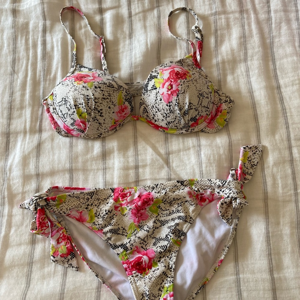 Antiqua French style 2-piece bikini